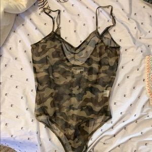 mesh army print tank top